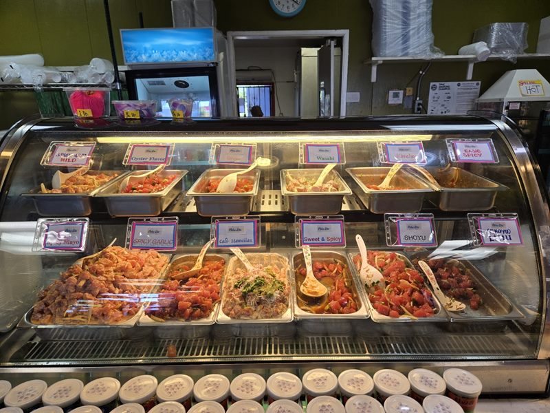 Poke ETC. interior